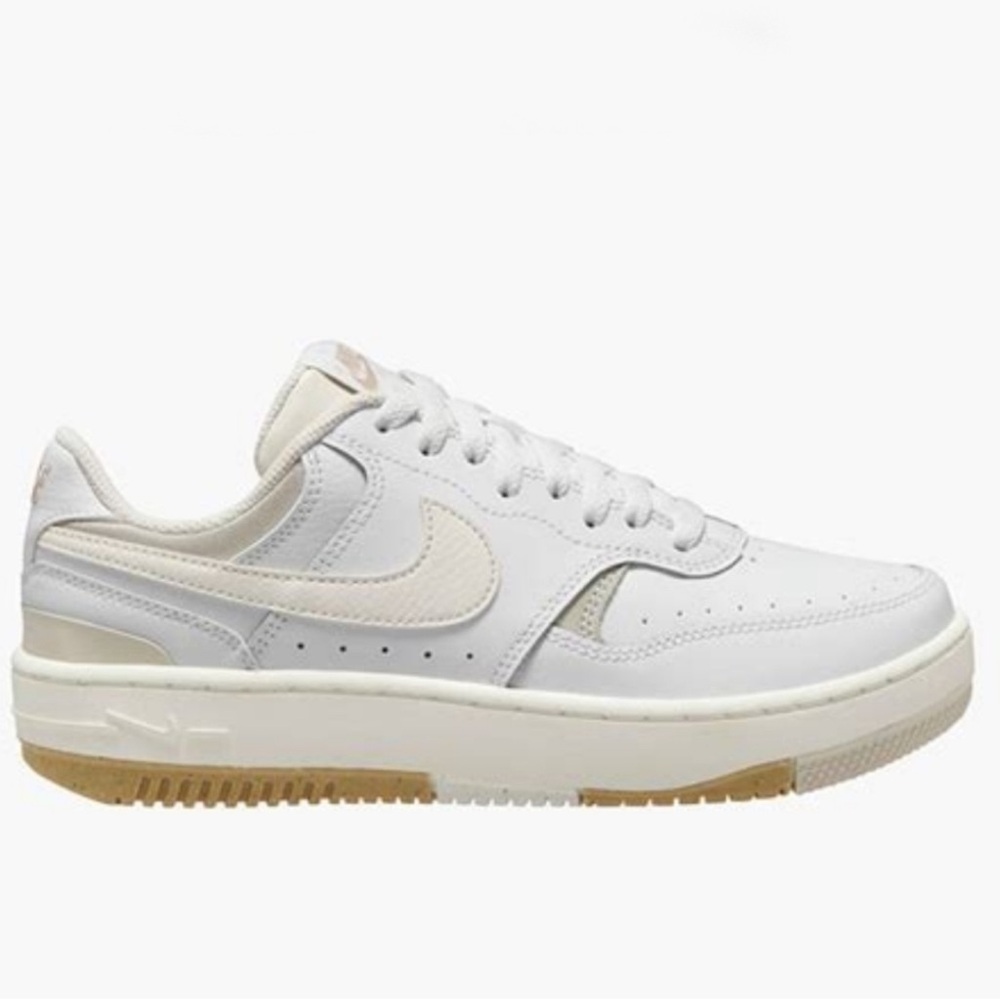 Nike Gamma Force white leather athletic sneakers women's 8
